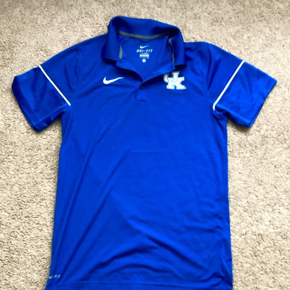 Small Nike UK college jersey
